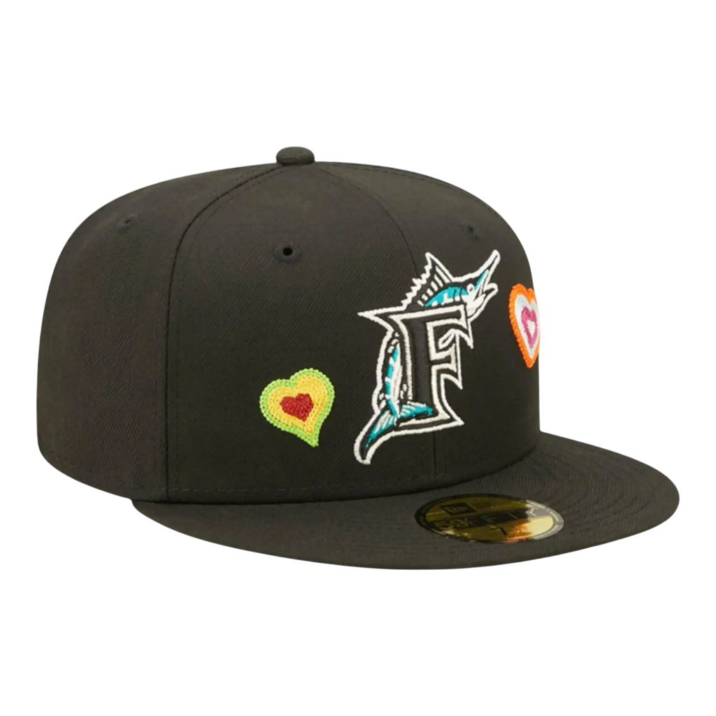 New Era 59Fifty Florida Marlins Chain Stitch Heart Fitted Hat Black/Pink