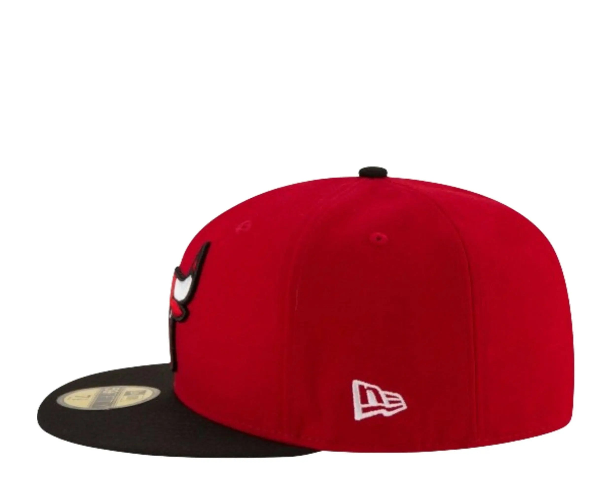 New Era 59Fifty Men Chicago Bulls 2-Tone Fitted Hat Red/Black