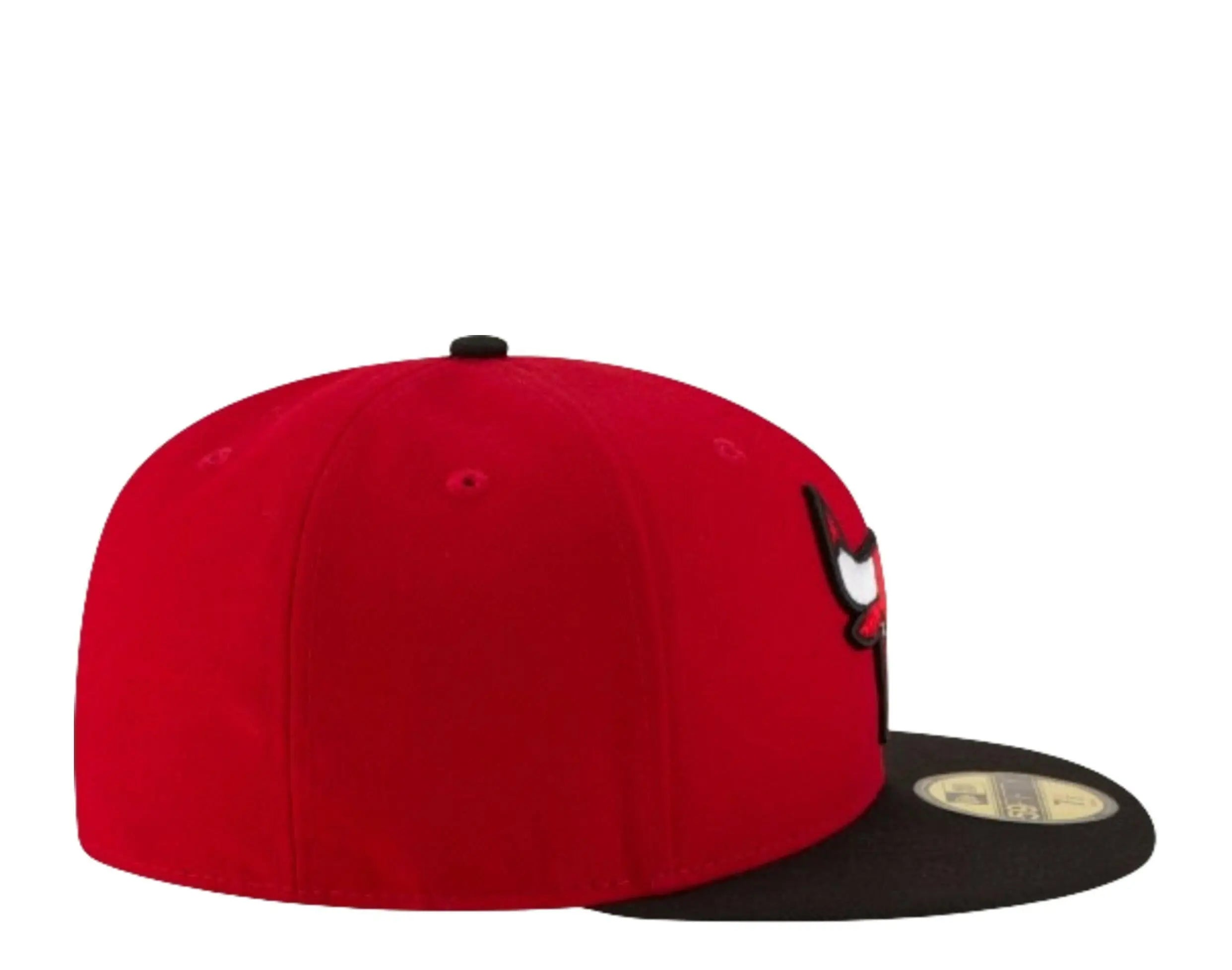 New Era 59Fifty Men Chicago Bulls 2-Tone Fitted Hat Red/Black