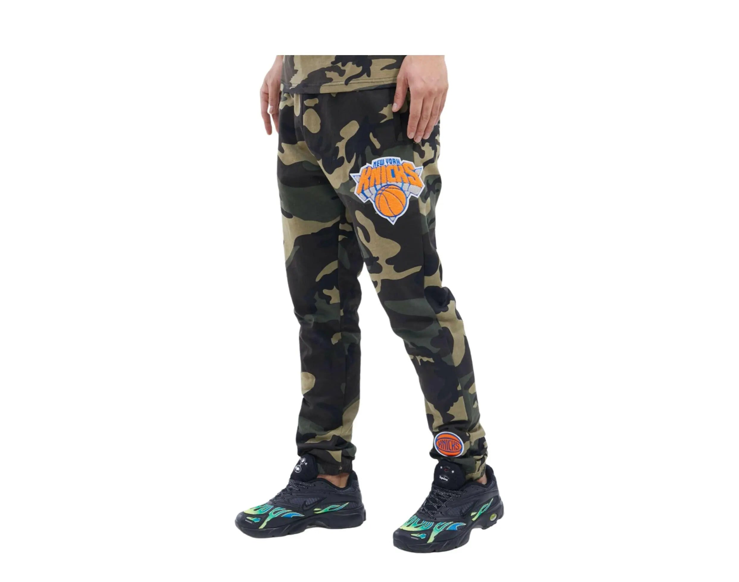 Pro Standard NBA New York Knicks Pro Team Men Joggers Camo